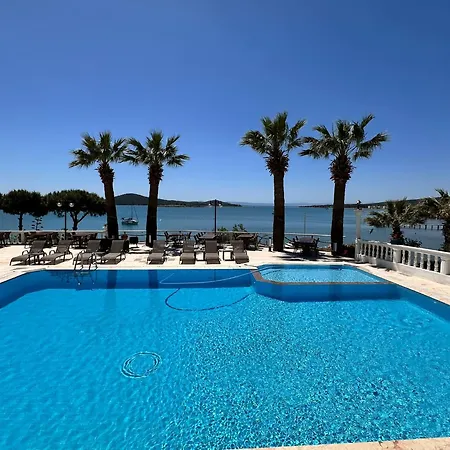 Hotel Cunda Panorama 2*