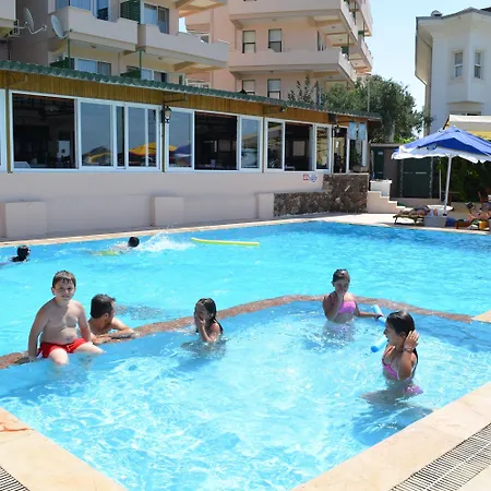 Hotel Cunda Panorama 2*