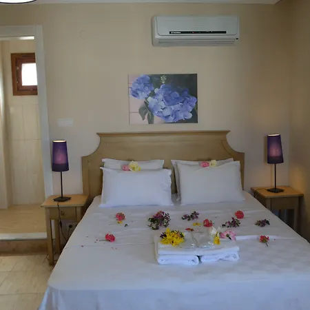 Hotel Cunda Panorama 2*