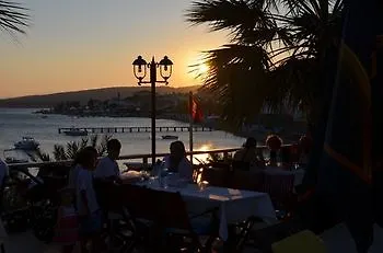 فندق Cunda Panorama 2*