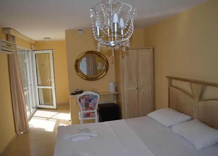 Hotel Cunda Panorama 2*